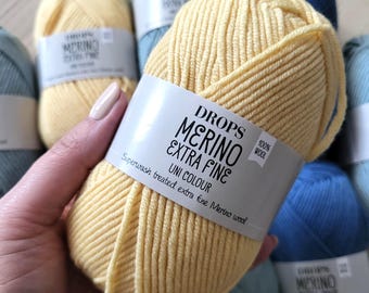 Filato DROPS Merino Extra Fine: Superwash DK 100% lana merino per maglieria per neonati