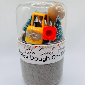 Construction Sensory Play Kit / Calm Down Kit / Travel Toy / Truck Play Dough Kit / Construction Play Dough Kit/ Birthday Gift / STEM
