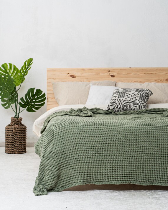 Sage Green Waffle Cotton Bed Cover: Soft Farmhouse Throw Blanket