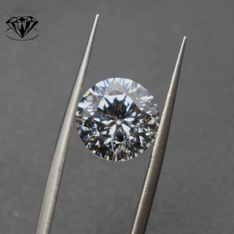 Moissanite 2 Carats Taille Brillant 8.0mm - Couleur D Pureté VVS1 - Avec Certificat
