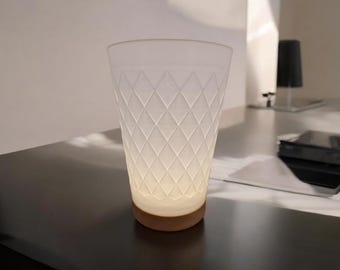 Geripptes Tischlampe