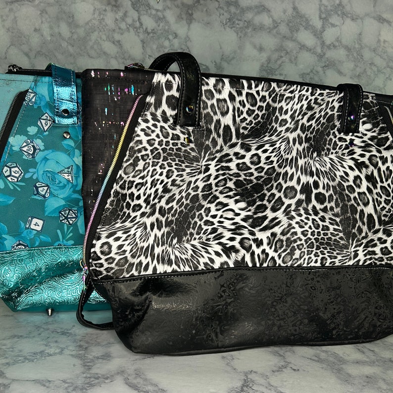 Ziddi Prints- Unapologetically Me- Small Tote Bag Zipper