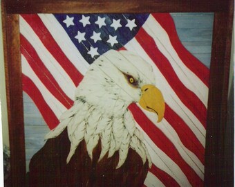 Handskuren träkonst med amerikansk örn, patriotisk väggdekoration (61 cm)