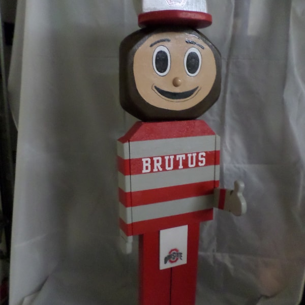 Brutus, The Ohio State Brutus, Ohio State, Ohio State Brutus, Brutus Statue, Ohio State Brutus Statue, Wood Brutus Statue, Ohio State
