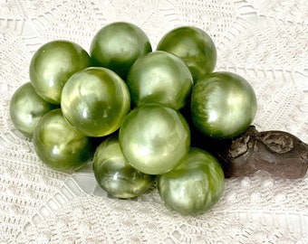 Pearlescent green grapes cluster, retro Lucite acrylic, 1960s mid century home decor, original 14 large grapes, collectible artificial fruit