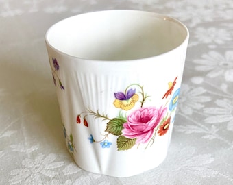 Shelley Bone China Cup, Rose and Daisy Pattern, Made in England 1950s, Fluted Shape
