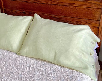 2 celery green linen pillowcases celadon color for large pillows 21 by 31, closure of 3 pearl buttons, contemporary chic home decor made USA