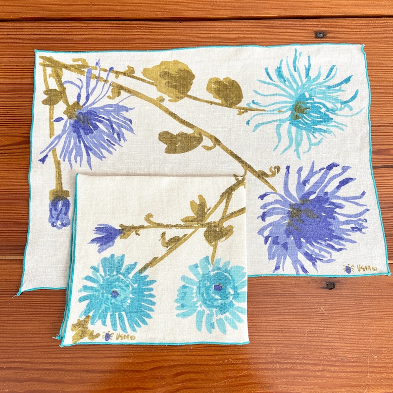 Vera Neumann placemat set for 4, spider mums flowers, purple turquoise olive green, Belgian linen print, vintage table textiles image 1