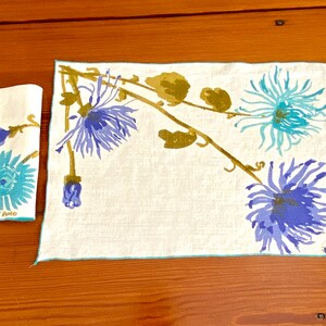Vera Neumann placemat set for 4, spider mums flowers, purple turquoise olive green, Belgian linen print, vintage table textiles image 3