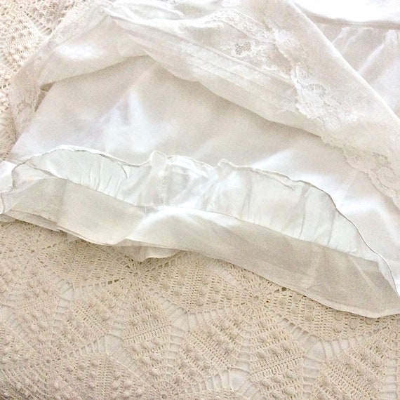 Antique lace petticoat cotton cambric fantail ruf… - image 5