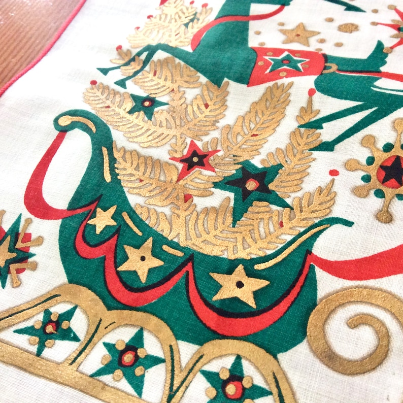 Red and Green Lewis Garland Unused Gold Metallic Print Mid Century Barware 4 Christmas Cocktail Napkins