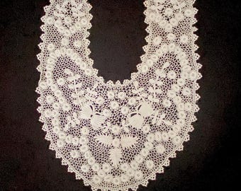 Antique Irish lace crochet lace collar raised flowers, butterflies leaves, late Victorian early Edwardian, handmade detachable accessory