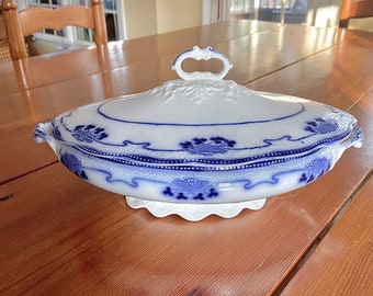 Grindley flow blue covered casserole in Lorne pattern, circa 1900, 1 chip underside lid