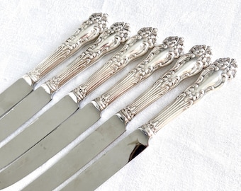 6 Festivity Tiger Lily dinner knives Reed and Barton, silver plate flatware, traditional silverware, Mirrorstele blade, excellent condition