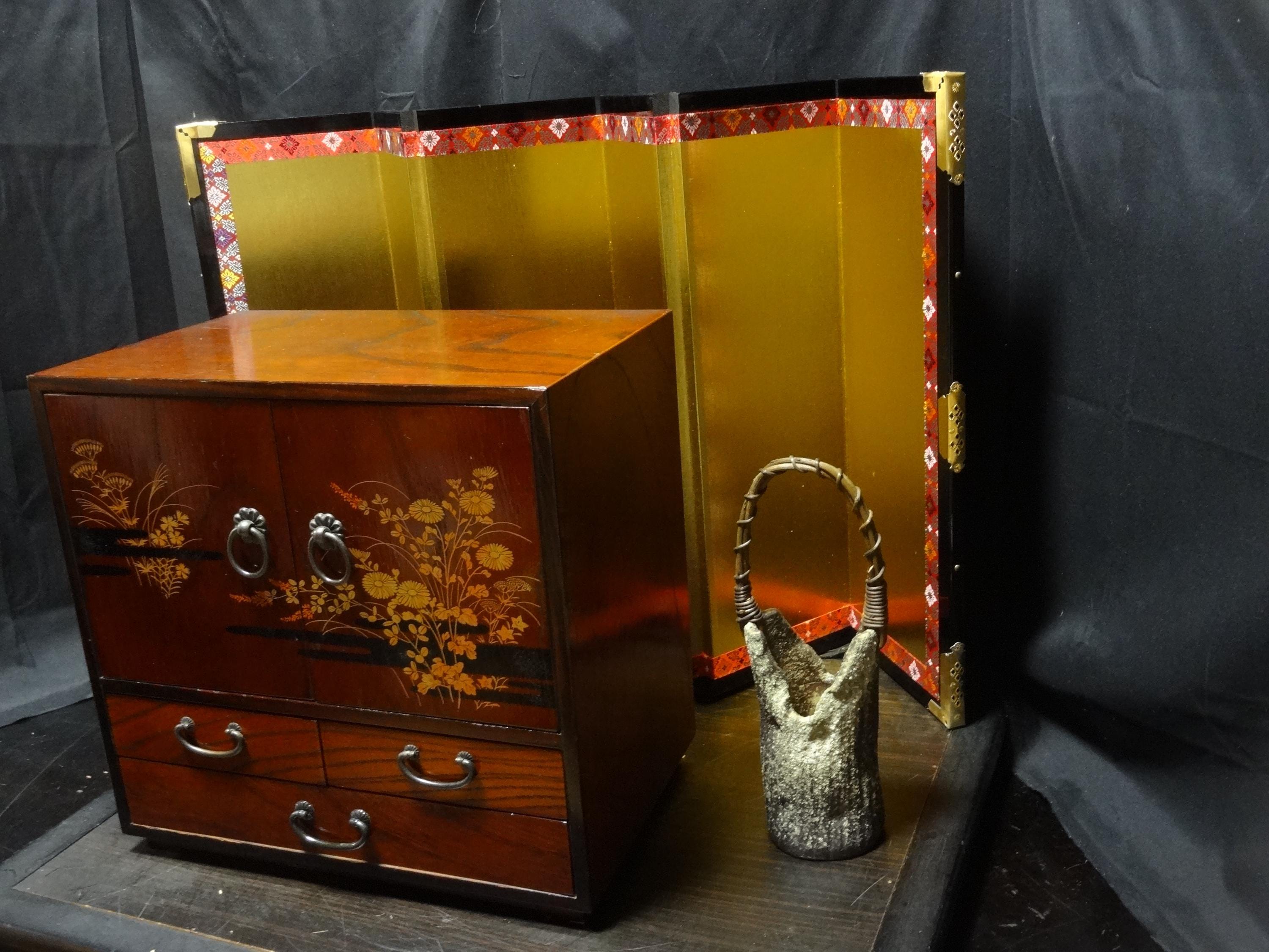 Vintage Japanese Display Case - Etsy