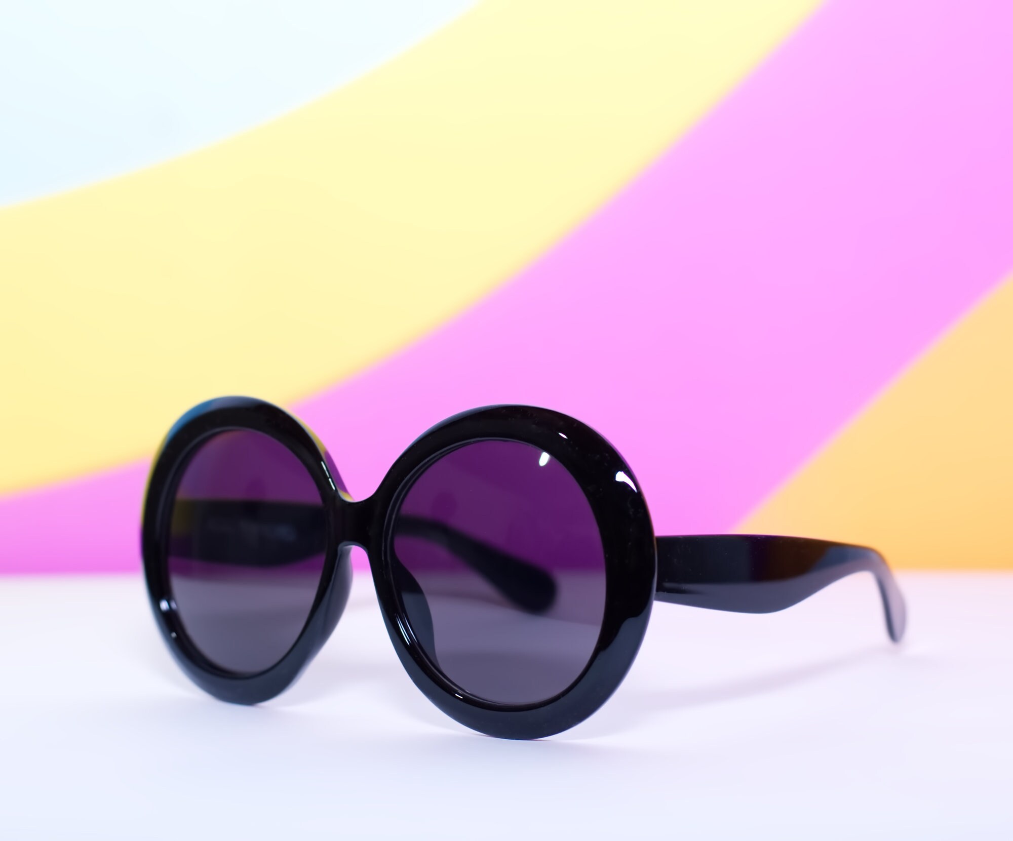 Vintage Robinson Sundowner oversized black sunglasses Amazon.com: Outray Square Oversized Sunglasses Women Trendy  main image 3
