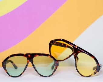 Retro Aviator Sunglasses Green or Yellow Lens