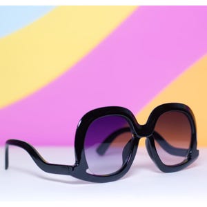 Retro Black Oversized Drop Arm Sunglasses Vintage 70s Inspired