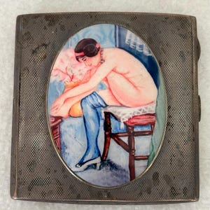 Nude Cigarette Case