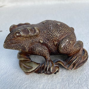 Vintage Retro Asian Carved Stone Soapstone Frog Sculpture