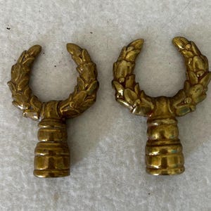 Pair of Large Vintage Bronze Laurel Leaf Finial Lamp Toppers