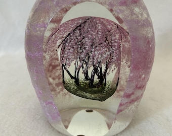 Escultura pisapapeles vintage de Matthew Buechner, de cristal de Thames Street, con diseño de flor de cerezo.