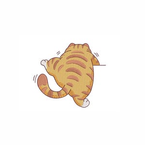 Puede incluir: Diseño bordado de un gato de dibujos animados, visto desde atrás, con rayas naranjas y marrones. El gato se estira con su pata, como si estuviera trepando o mirando por encima de un borde. El diseño está sobre un fondo blanco.