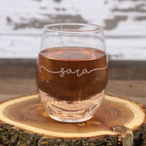 9 oz. or 15 oz. Wine Glass, Laser Engraved Wine, Wino, Custom Wine Glass, Napa, Wine Tasting, Wedding Gift, Bridesmaid, Wedding Favor, SL1