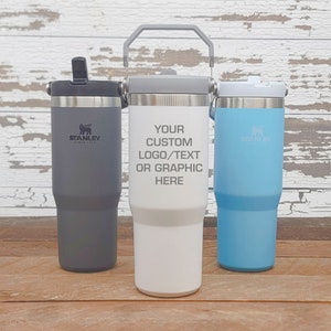 Stanley The 30oz IceFlow Flip Straw Tumbler in Cream