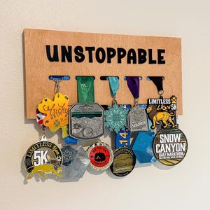 Medal display - &quot;UNSTOPPABLE&quot; - running sports kids achievements, gift for runners, mother&#39;s day gift, medal holder, rack, race medal hanger
