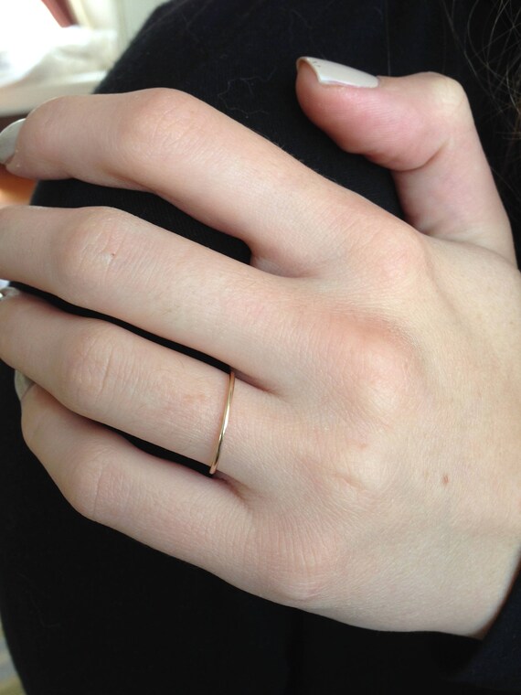 simple thin gold ring