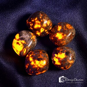 Yooperlite Tumbled Stone ,Flame Stone ,Fire Stone, Natural Yooperlite Stone, UV Reactive, Firestone , Energy Stone, Halloween Home Decor