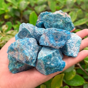 5PCS Blue Apatite Raw Stone, Raw Apatite Crystal, Rough Apatite , Raw Apatite Stone, Blue Apatite, Healing Crystals, Natural Apatite Stone