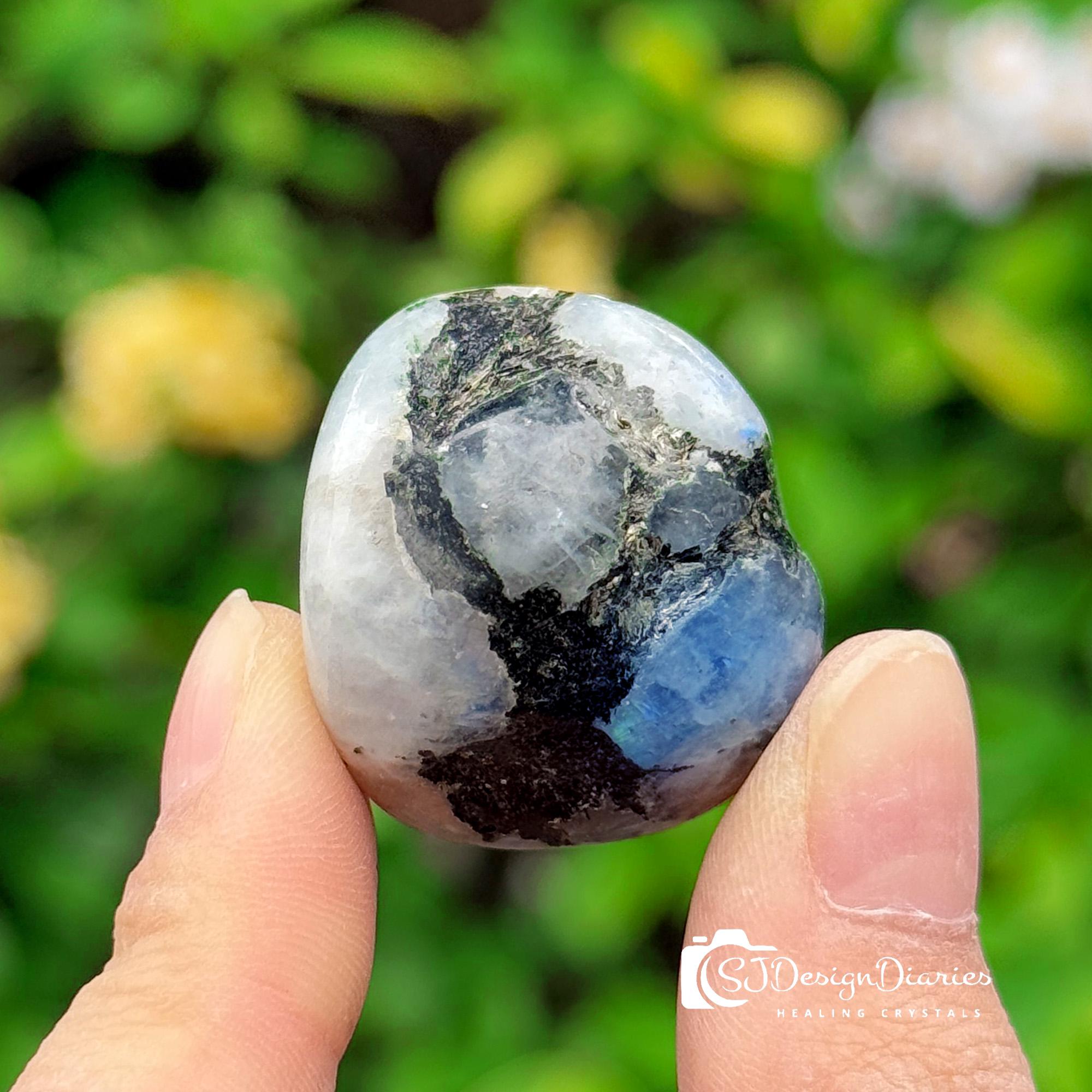 thumbnail image 2 of AAA+ Grade Rainbow Moonstone Palm Stone – Natural Tumbled Crystal, India, Bulk Wholesale 2 of 6