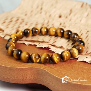 Tiger Eye Bracelet for Woman,  Protection Bracelet , 8mm Bead Bracelet , Healing Crystal Gifts, Unsex Round Bead Bracelet
