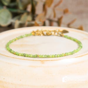 Green Jade Bracelet,Jade Tiny Beaded Bracelet, Woman Dainty Bracelet Gifts,Healing Bracelet, May Birthstone Gift, Everyday Spiritual Jewelry