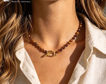 Collar bohemio con cuentas de ojo de tigre y cierre de palanca / Detalles dorados, joyería llamativa con cristales curativos de protección y coraje, regalo para ella.