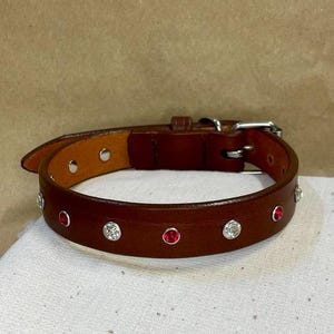 Luxury Crystal Dog Collar – Perfect Mother’s Day Gift for Dog Moms, Handmade Leather Pet Collar with Rhinestones