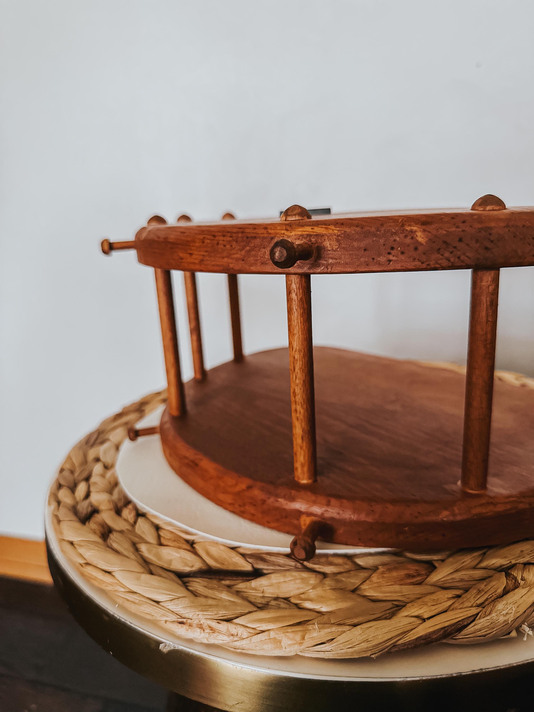 Wood Paper Plate Holder