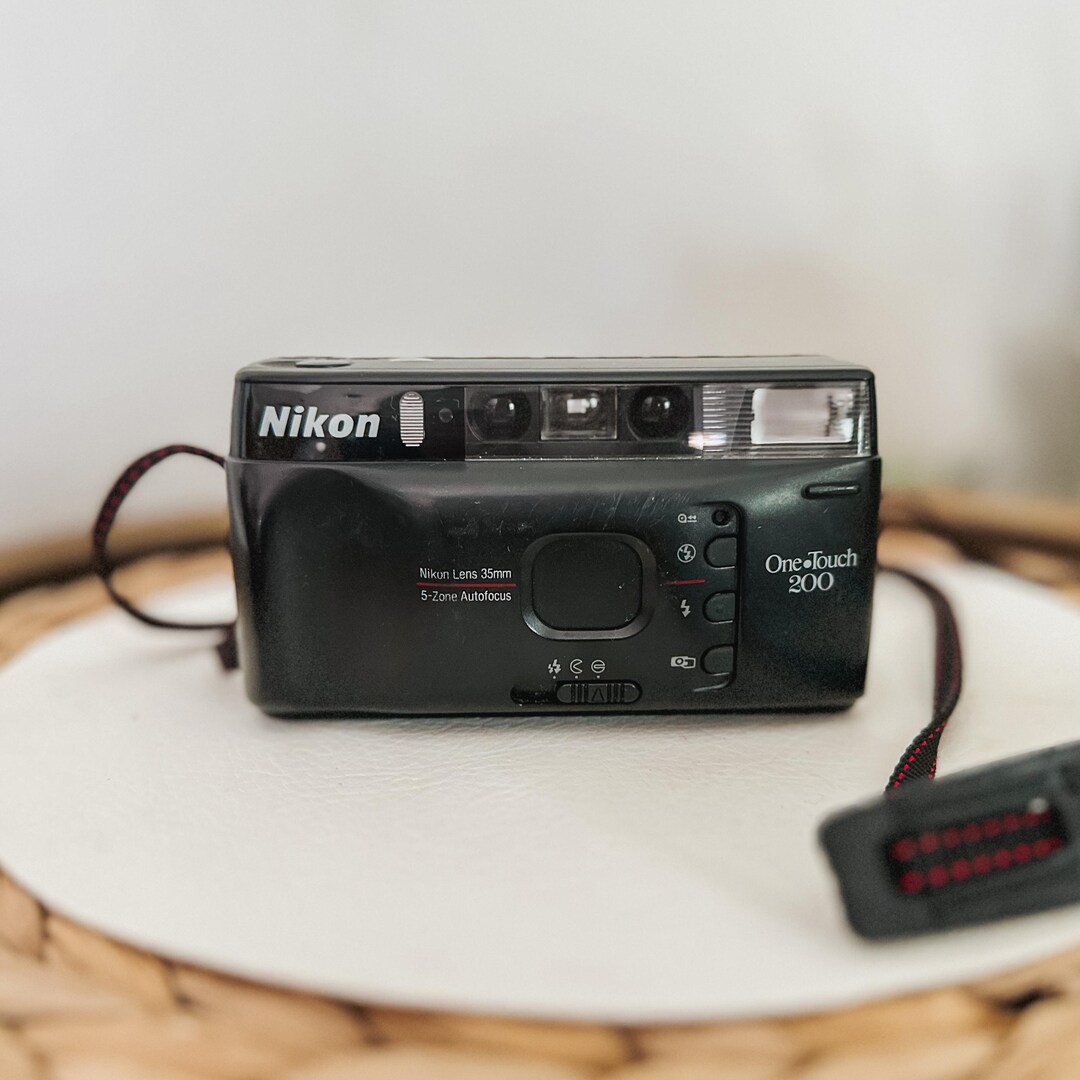 Vintage Nikon One Touch 200: 35mm Point Shoot Film Camera, 90s