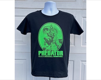 the PREDATOR movie t-shirt screen printed all sizes yautja