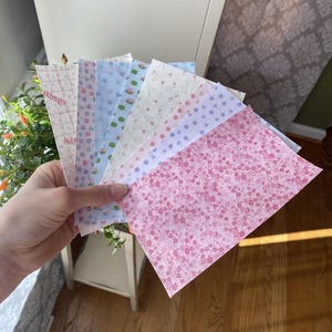 チュービーテープ - 花柄 | 栄養チューブ、酸素、中心静脈ライン用の医療用テープ