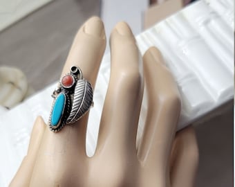 Spiny Oyster and Turquoise sterling silver Ring  Size 4 Vintage Art Indian Southwest Signed B Yazzie
