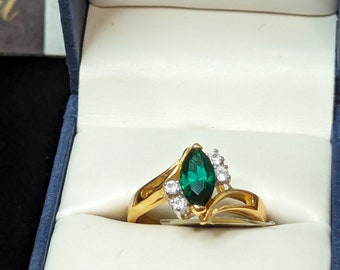 Cocktail Cluster Ring  18k Gold HGE VINTAGE 1970 Sim. Emerald Green Crystal  with Sparkle Sim Diamond Cz Size 7 Sterling Vermeil