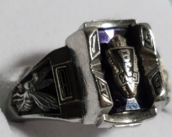 Collectible  Ring National Spelling Bee Insignia with Onyx Gemstone Size 5