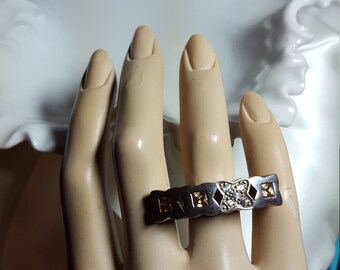 Statement Long  and Bold Sterling Silver Hugs Kisses Clear CZ and faux Citrine Czs Ring Unique 925 Band size 7 Heavy 10.4 grams