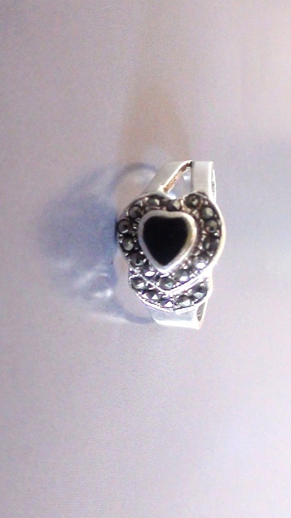 Vintage  Ring  Onyx & Marcasites  HEART Size 6 1/… - image 1