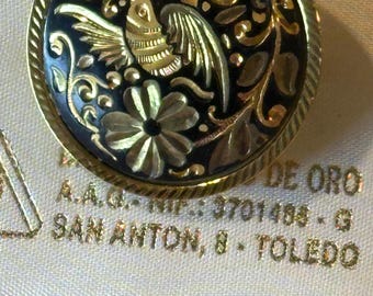 Brooch Love Birds Damascene 22k and 24k gold Foil and Wire Inlaid Spanish Vintage