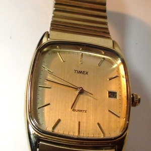 Timex Watch Vintage Quartz LA Cell from the 1970s Mens Wrist Watch Expandable Band Water Resistant image 5