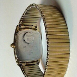 Timex Watch Vintage Quartz LA Cell from the 1970s Mens Wrist Watch Expandable Band Water Resistant image 4